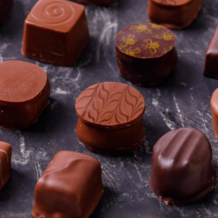 Ballotin 14 Chocolates Assortment Love Heart Giftwrap
