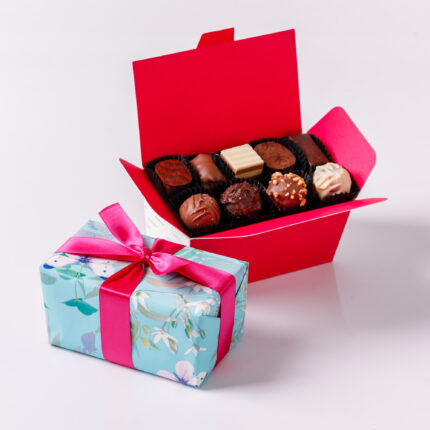 Ballotin 24 Chocolates Assortment Spring Giftwrap